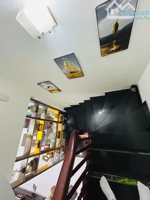 NHÀ ĐẸP PHỐ YÊN LẠC - Ô TÔ VÀO TẬN CỬA - 59m2/5 TẦNG - HƠN 15 TỶ CÒN TL TRỰC TIẾP VỚI CHỦ. - 3