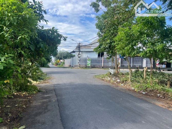 TÂN PHÚ TRUNG CỦ CHI 560 TRIỆU 105M2 FULL THỔ SỔ RIÊNG MT NHỰA 15M LỚN - 3