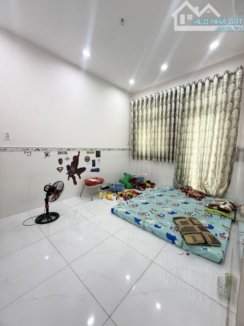 🏡 QUẬN 8 GIÁP Q6 - HẺM 4M 4 CHỖ TỚI NHÀ, SÁT MẶT TIỀN - DT 90M2,NGANG KHỦNG 6M,SỔ VUÔNG . - 3