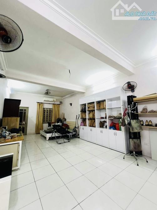 SIÊU HIẾM PHÂN LÔ HOÀNG QUỐC VIỆT CẦU GIẤY 65m2 x 5T,Mt 4.5m GIÁ21.6 TỶ Ô TÔ VÀO NHÀ THÔNG - 3
