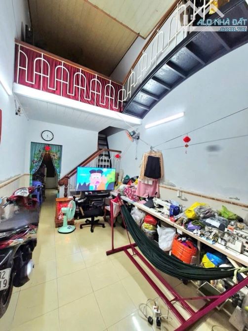 Bán nhà Hẻm xe hơi Sổ hồng riêng giá chỉ 3xtoi - 3
