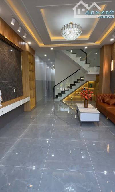 Bán Nhà Lầu Hiện Đại Sổ Riêng chỉ 1 tỷ 850 dt 120m2 - 3