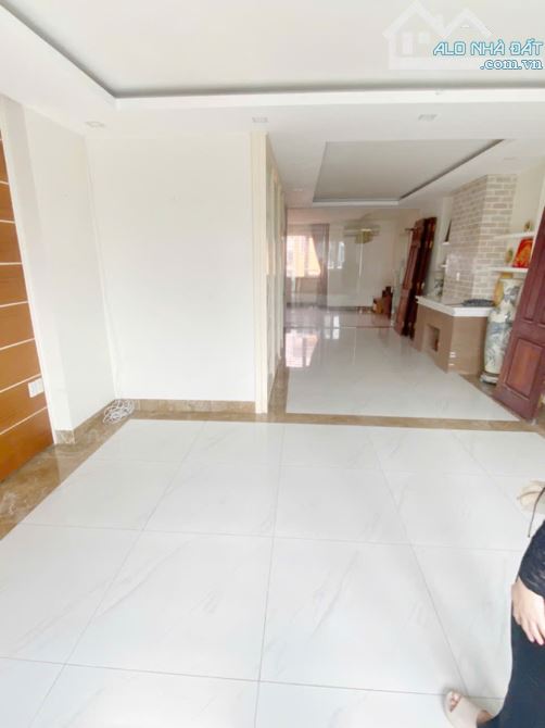 "Nhà Rẻ nhất" Đường 19/5 Văn Quán. DT 80m2, 5 tầng, MT 5m, vỉa hè 2 bên, ô tô đỗ cửa - 3