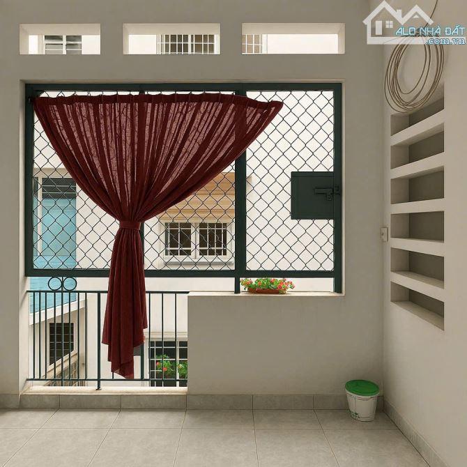 Bán nhà hẻm Nguyễn Thượng Hiền - Quận 3 - 2.5 x 9.8 m - 3 Tầng - Giá 4.5 tỷ - 3