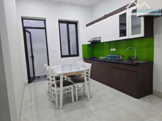 Cần bán nhà Văn Phú-Hà Đông, vị trí gần tòa Victoria Văn Phú, hưởng trọn tiện ích 2 KĐT - 3