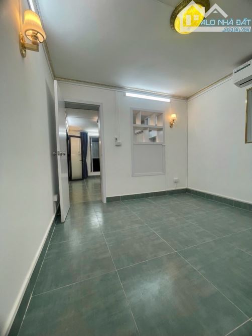 BÁN CĂN HỘ TẬP THỂ PHỐ LƯƠNG ĐÌNH CỦA 65M2- TRUNG TÂM ĐỐNG ĐA - MẶT NGÕ - Ô TÔ ĐỖ CỔNG - N - 3