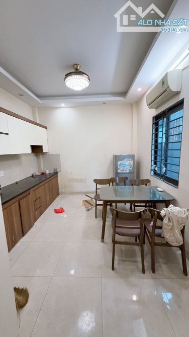 BÁN NHÀ LÔ GÓC, HÀ TRÌ VIEW THOÁNG, Ô TÔ ĐỖ CỬA, NHÀ DÂN XÂY RẤT ĐẸP 45M2 GIÁ 8,8 TỶ - 3