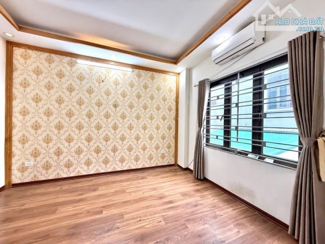 TRẦN THÁI TÔNG TT CẦU GIẤY, NHÀ ĐẸP Ở NGAY, DT35M 5TẦNG, NGÕ THÔNG CÁC NGẢ. Nhỉnh 7tỷ - 3