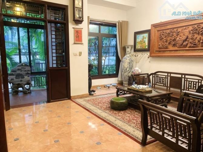SIÊU BIỆT THỰ ĐẲNG CẤP NGỌC THỤY – BỒ ĐỀ – LONG BIÊN   Diện tích: 170m² – 7 tầng thang - 3