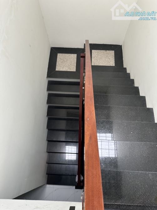 🔥🔥Nhà 3 Tầng - THẠNH LỘC 22,Quận 12- ngang TO 5x19m- HXH - 💰5.4tỷ - 3