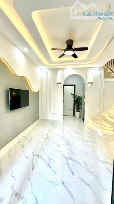NHÀ MỚI Ở NGAY-XE HƠI NGỦ TRONG NHÀ-CÁCH MT HỒNG BÀNG 50M, SÁT Q.5, CHỈ 6.9 TỶ - 3