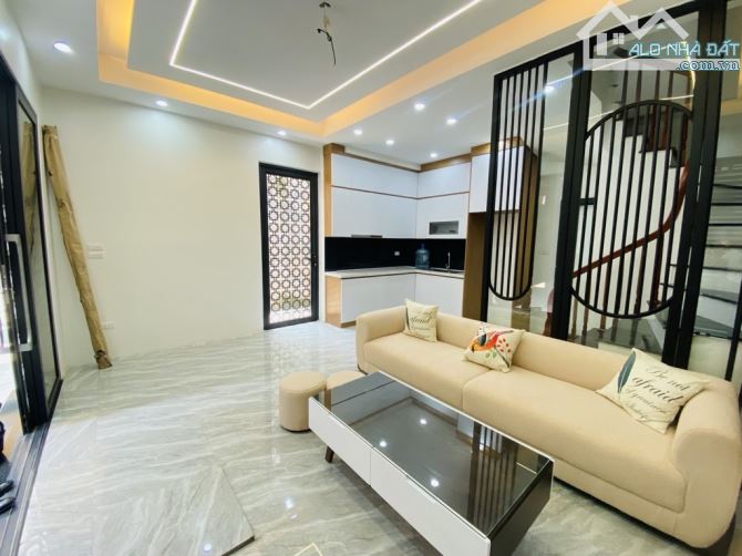 💥 TỪ LIÊM - PHÂN LÔ CÁN BỘ - Ô TÔ 7 CHỖ ĐỖ CỬA - LÔ GÓC 2 MẶT NGÕ - NHÀ MỚI Ở LUÔN - FULL - 3