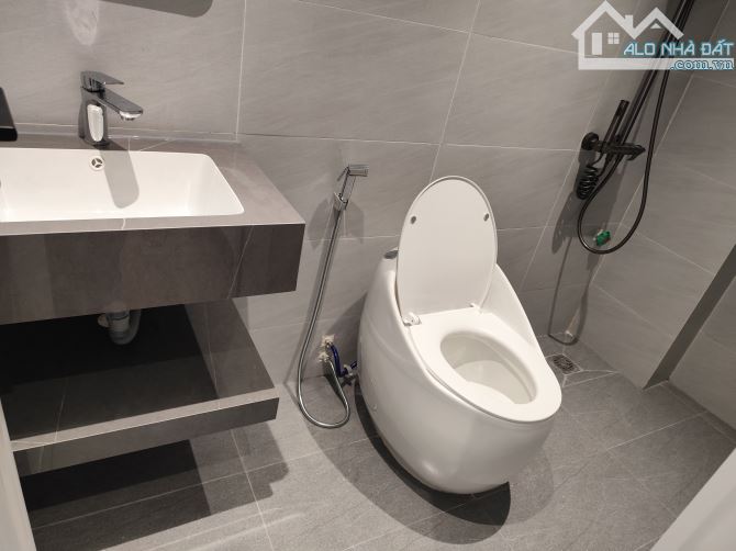 NHÀ ĐẸP CHIẾN THẮNG HÀ ĐÔNG - NGÕ RỘNG - ĐI BỘ 5M RA Ô TÔ  🗾38m 3 tầng Mt 3.2m 7.5 tỷ  Tầ - 3