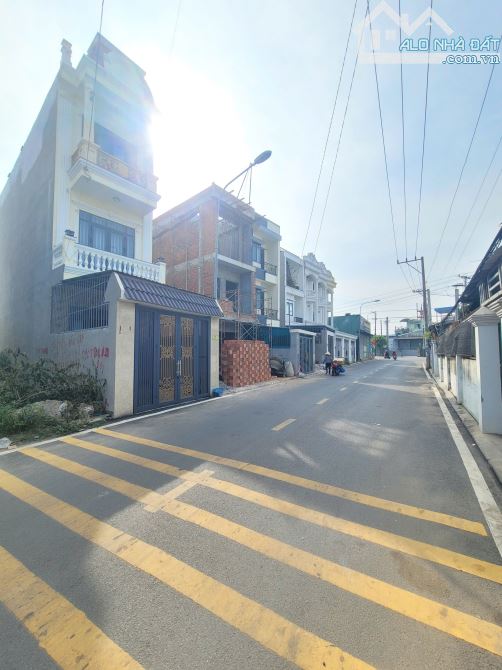 Bán nhà 1T1L 4x20.5m hoàn công, mặt tiền Bùi Thị Cội p. Tân Đông Hiệp gần TTYT Dĩ An - 3