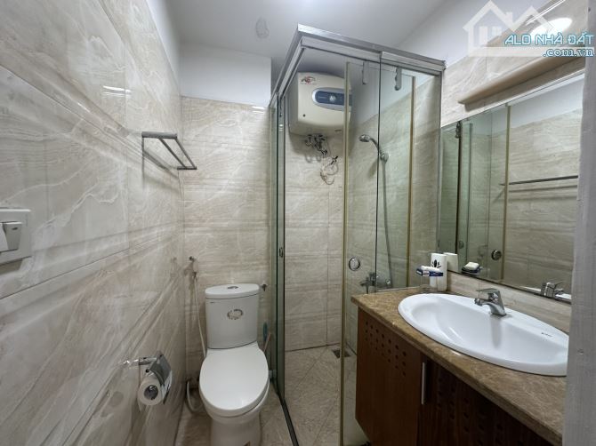 Cho thuê căn hộ thang máy 2 phòng ngủ phố Nguyễn Khuyến, gần Văn Miếu - 3