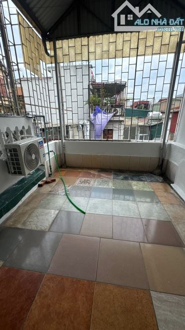 Chính chủ gửi bán Căn nhà Lệnh Cư - DT:33m2 - 4N - Dân xây chắc chắn - Ở Ngay. - 3