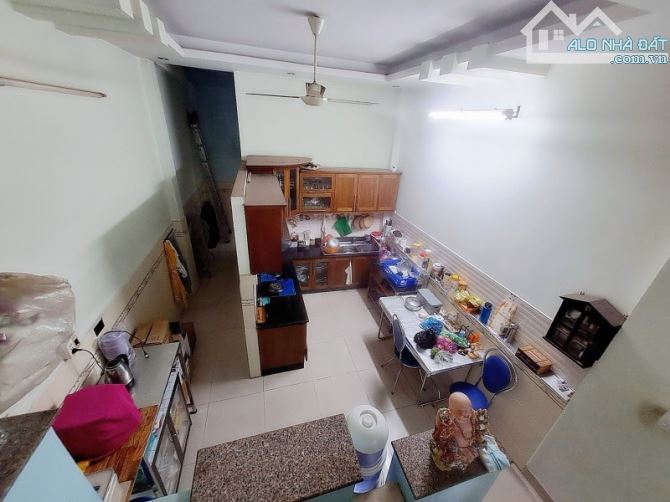 Bán nhà Bình Tân, Quốc Lộ 1A, hẻm xe tải, 85m2, 3 lầu, chỉ nhỉnh 5 tỷ, bao đầu tư - 3