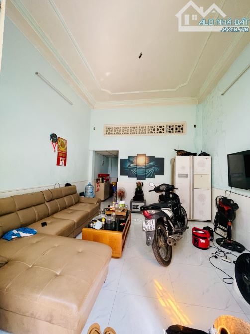 Bán nhà 2 tầng Trần Thánh Tông, Tân Bình gần sân bay, 3PN, hẻm ô tô, 4 tỷ nhỉnh - 3