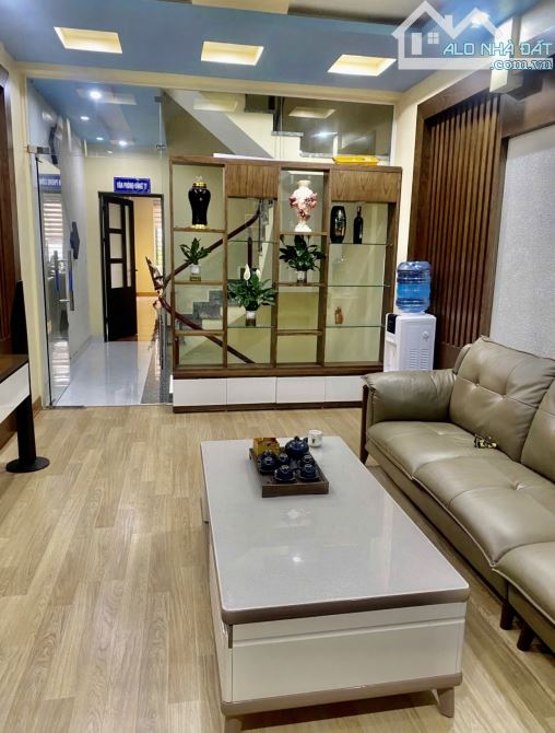 bán gấp căn nhà 60m2 Zá rẻ tại lô 17 Lê Hồng Phong_ thuộc mặt phố tây trung hành - 3