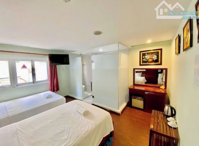 Bán khách sạn hẻm 98 Trần Phú - hẻm thông góc 2 mặt tiền, mới đẹp - 3
