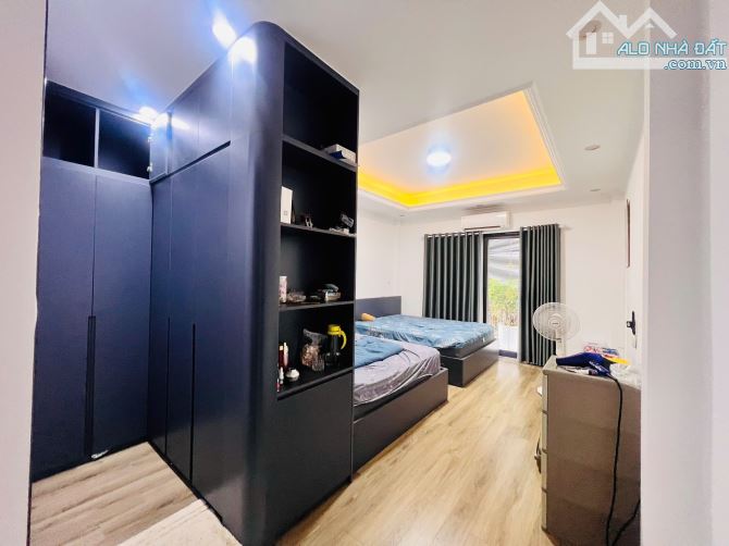 Bán siêu phẩm đường Võng Thị quận Tây Hồ - Sổ 46m2 - 7 tầng thang máy - MT 4m - Nhà đẹp - 3