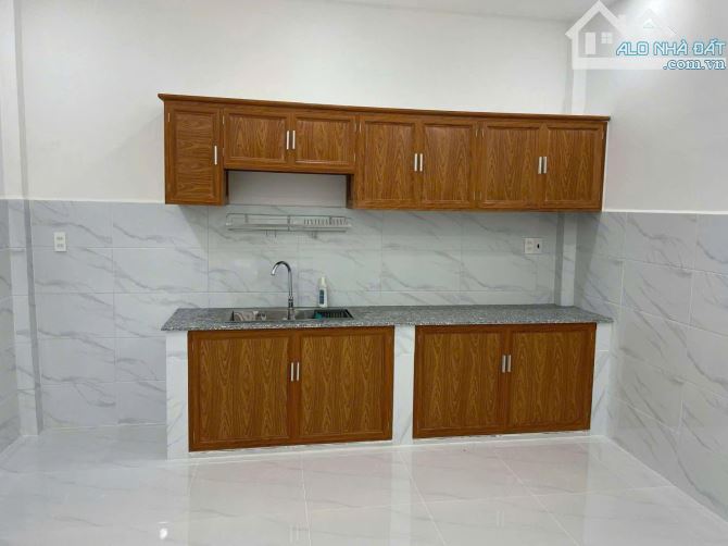 BÁN NHÀ KHU VIP ĐƯỜNG SỐ 2 TẤM Q4 VĨNH HỘI XE HƠI 8M DT 4*10 GIÁ 8TỈ 490 TL - 3