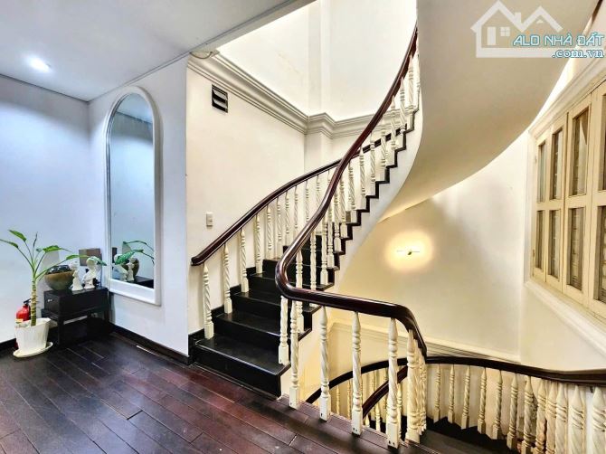 Biệt thự Phú Nhuận 220 Nguyễn Trọng Tuyển 6x20 trệt 2 lầu giá thuê 50 triệu - 3