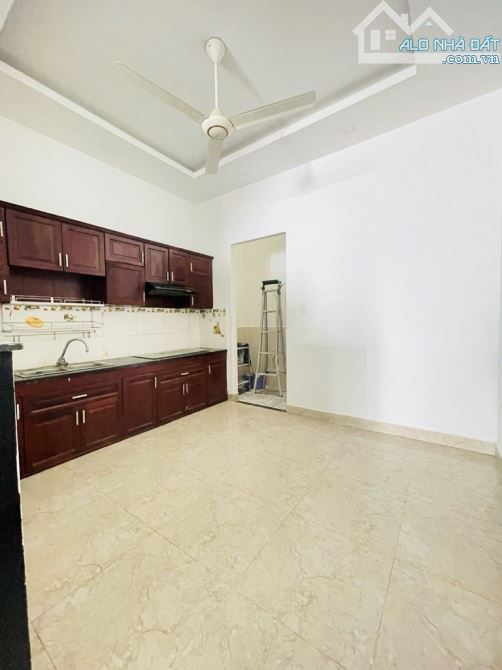 Nhà 3 tầng đường TÔ NGỌC VÂN, phường THẠNH XUÂN, Q12, dt 59m2 (4mx15m), Hẻm Ôtô GIÁ 5,1Tỷ - 3