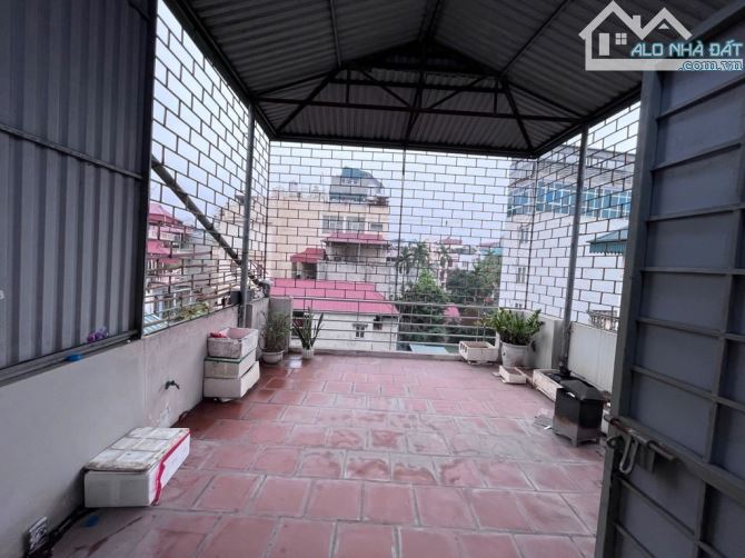 Vĩnh Phúc Ba Đình ♨️Nhỏ xinh, h.i.ế.m có ♨️30m * 4 tầng lô góc ♨️Nhỉnh 5 tỷ - 3