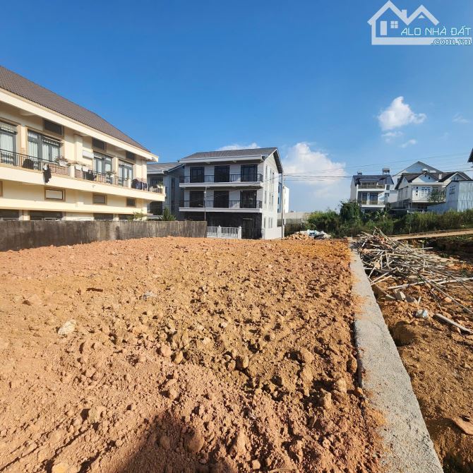 BÁN ĐẤT BIỆT THỰ VẠN HẠNH P. LÂM VIÊN - ĐÀ LẠT - 345M2, GẦN THUNG LŨNG TÌNH YÊU - 11.5 TỶ - 3