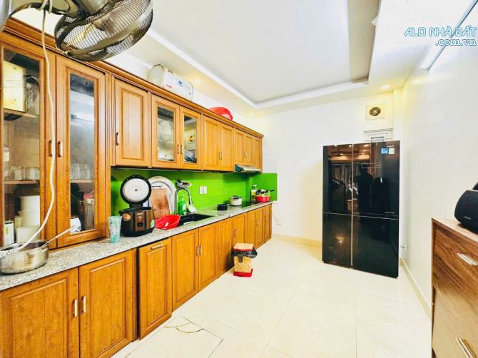 Bán siêu hiếm Đông Thắng, 13 tỷ, 45.1m2, 5 tầng đẹp xuất sắc, phân lô, kinh doanh ngày đêm - 3