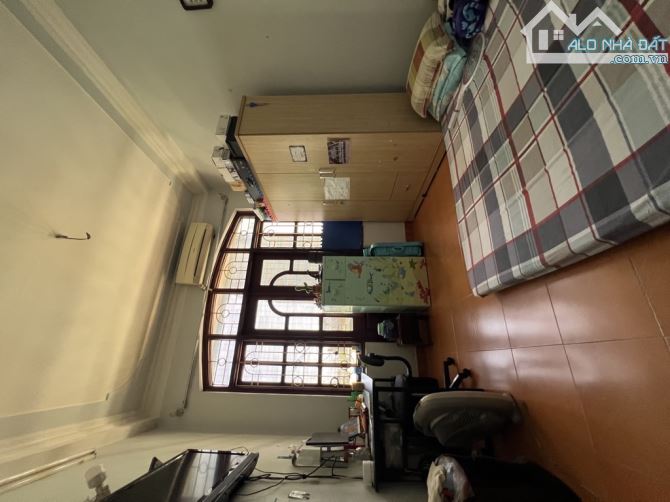Bán nhà Xuân La, 38m nhỉnh 7 tỷ, nhà đẹp, 2 nhà ra phố, hàng xóm Ngoại Giao Đoàn - 3