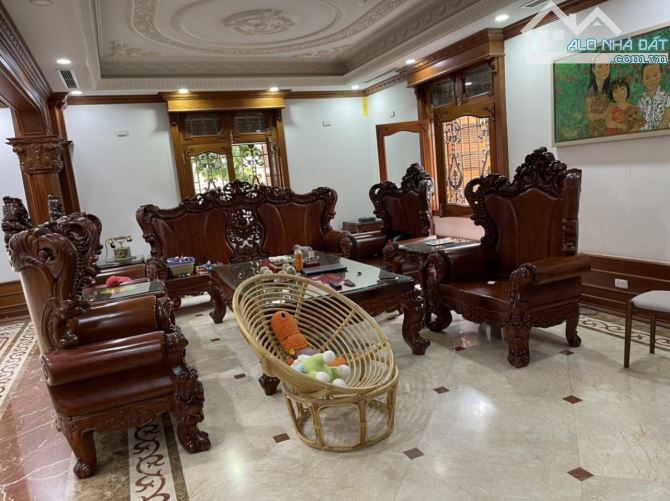 Bán biệt thự Vip KĐT The Manor Nguyễn Xiển - Hoàn thiện đẹp - Thang máy - Full nội thất - 3