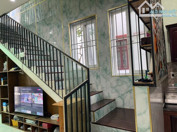 CHÍNH CHỦ BÁN NHÀ  MẶT TIỀN KẸP KIỆT ĐƯỜNG NGUYỄN XUÂN HỮU - 3