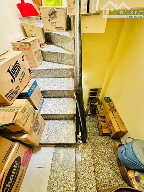 - NGAY TRƯỜNG QUỐC TẾ VIỆT ÚC - HẺM THÔNG NGUYỄN NGỌC LỘC - GIÁ CHỈ 4,3 TY, 4 TẦNG - 3