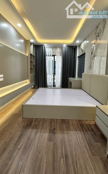 Phố Vĩnh Hưng, 50m2, 5 Tầng, Ô tô đỗ của, Hơn 6 tỷ - 3