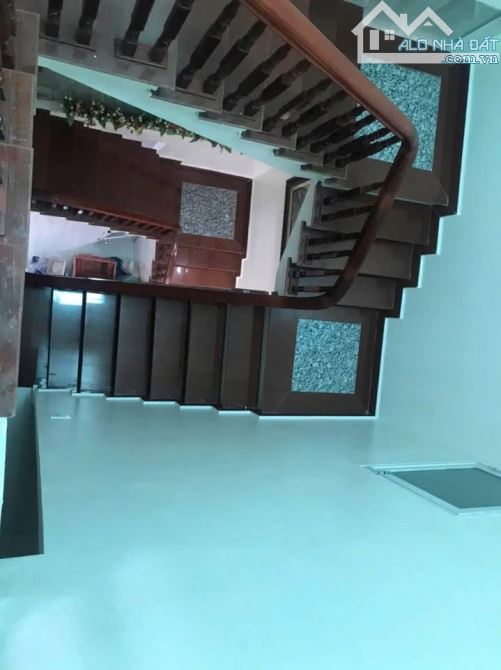 Thím e đang cần bán nhà 4t,45m tại Ngô Thì Sĩ,Hà Đông tiện ích tốt chỉ 8t - 3