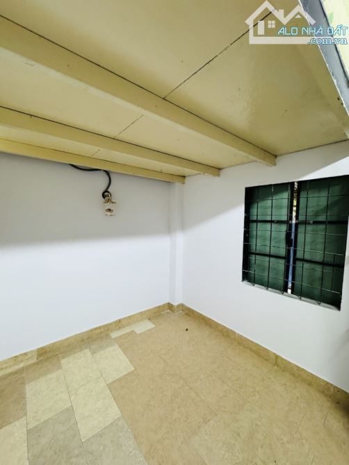 Bán căn hộ dịch vụ Bình Tân, đường số 7, hẻm xe tải, 88m2, 3 tầng, chỉ 59 triệu 1m2 - 3