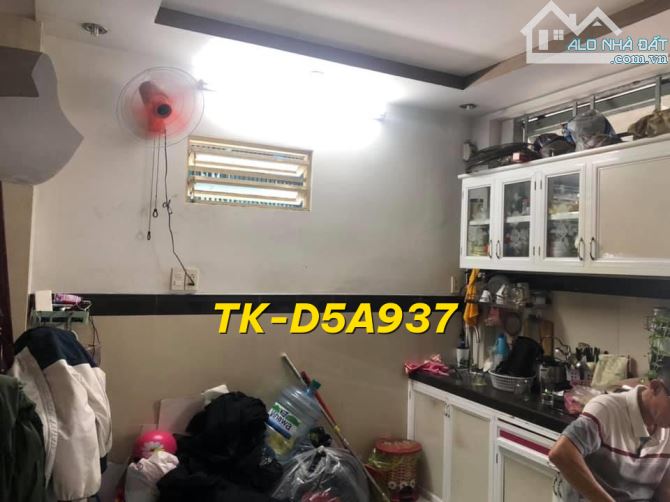 HẺM Ô TÔ CON TRẢI NHỰA - PHÂN KHÚC NHỎ 3 - CỰC HIẾM - 3.8x3.8 - 3 TẦNG - NHỈNH_2_TỶ - 3