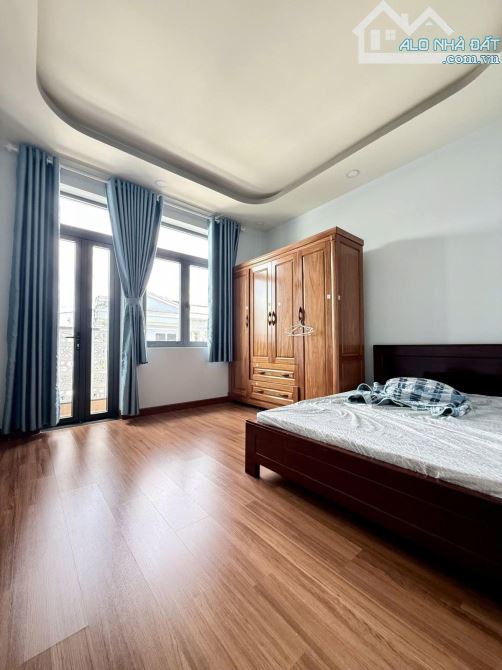 BÁN NHÀ HIỆP THÀNH Q12 - 4 TẦNG 60M2 ( 4M X 15M) - HẺM XE HƠI - 4.83 TỶ. - 3
