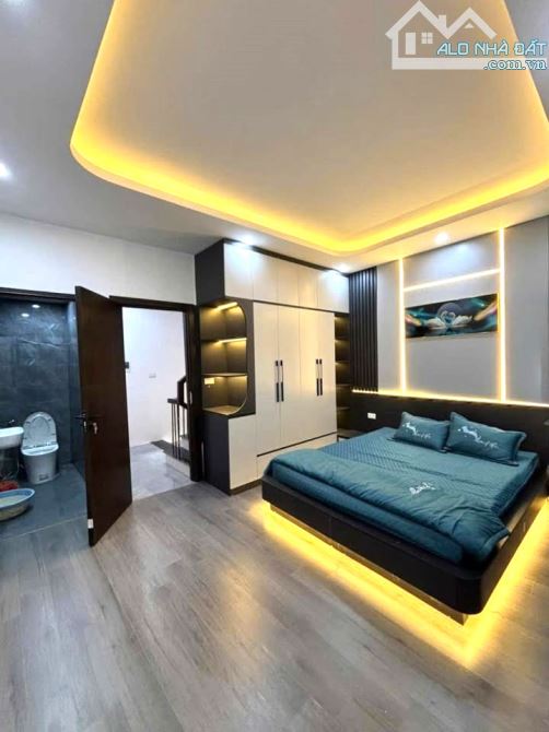 Bán Nhà Yên Duyên – 40/55m² – 5 Tầng – Sát Gamuda – Sân Rộng – 7.8 Tỷ - 3