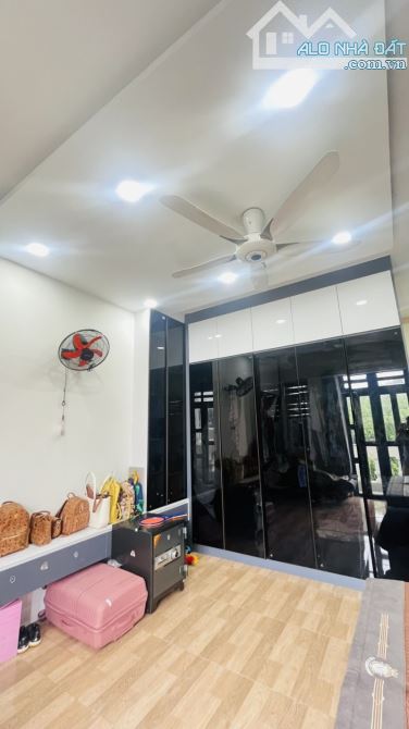 Bán nhà 3 Tầng MẶT TIỀN kinh doanh Đông Hòa,gần Nhà thi đấu Dĩ An - 3