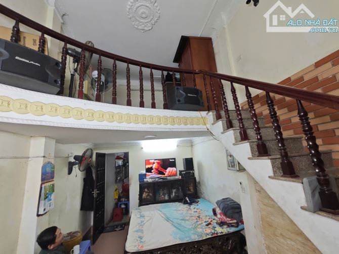 BẠCH MAI , 50M² , BÁN ĐẤT TẶNG NHÀ , GIÁ ĐẦU TƯ , NGÕ THOÁNG , GẦN Ô TÔ , 6,5 TỶ - 3