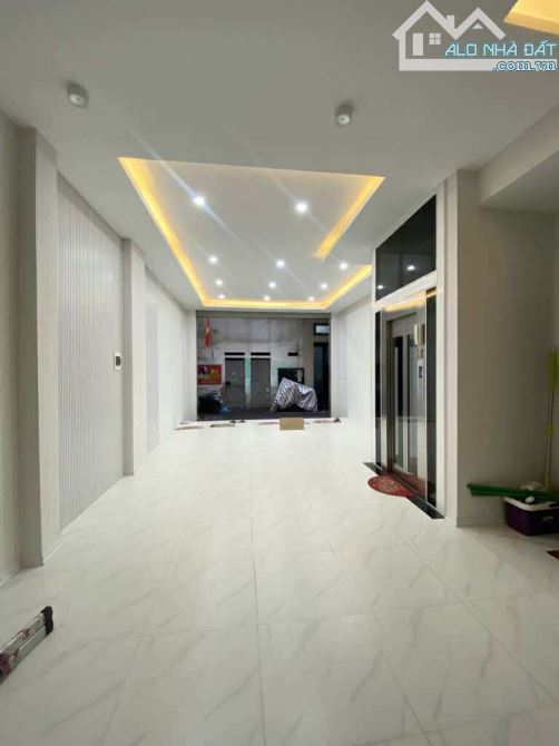 VƯƠNG THỪA VŨ - PHÂN LÔ - Ô TÔ ĐỖ CỬA - VÀO NHÀ- 6 TẦNG THANG MÁY - SẴN Ở NGAY - 50M2 X 6T - 3