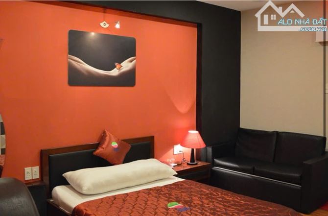 CẦN BÁN GẤP HOTEL 11 PHÒNG, 85m2, GẦN CHỢ BÀ CHIỂU, BÌNH THẠNH, DÒNG TIỀN 60-70TR/TH, HẺM - 3