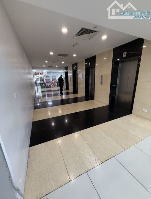 BÁN SÀN VĂN PHÒNG TÒA MIPEC 229 TÂY SƠN 1500M2 - 20M MẶT TIỀN - 64.5 TỶ- DÒNG TIỀN 5.4 TỶ