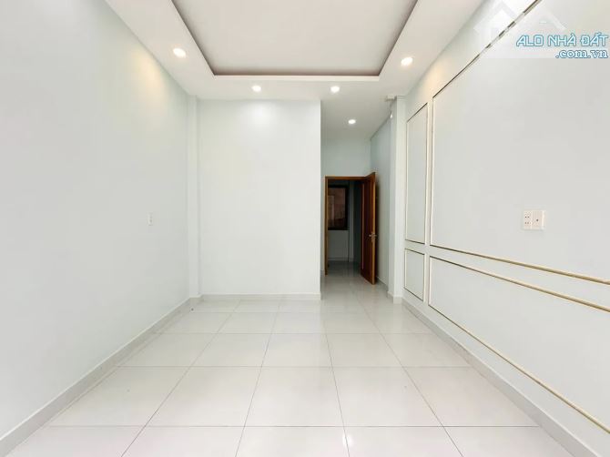 🔥 NHÀ 4 TẦNG - HẺM XE HƠI PHAN XÍCH LONG PN - NỞ HẬU - CHỈ 7.5 TỶ! 🔥 - 3
