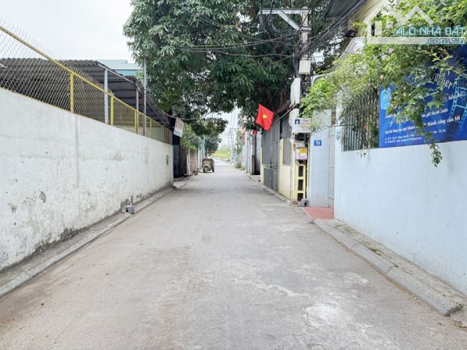 Cần bán lô góc 46,6m2 đất mặt đường xóm 2 Đông Dư, Phường Bát Tràng. Đường ô tô tránh - 3