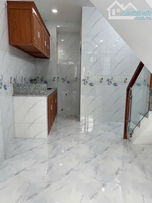 NHÀ SỔ HỒNG RIÊNG - HOÀN CÔNG CHUẨN - HUỲNH TẤN PHÁT - TÂN PHÚ QUẬN 7- CHỈ - 3
