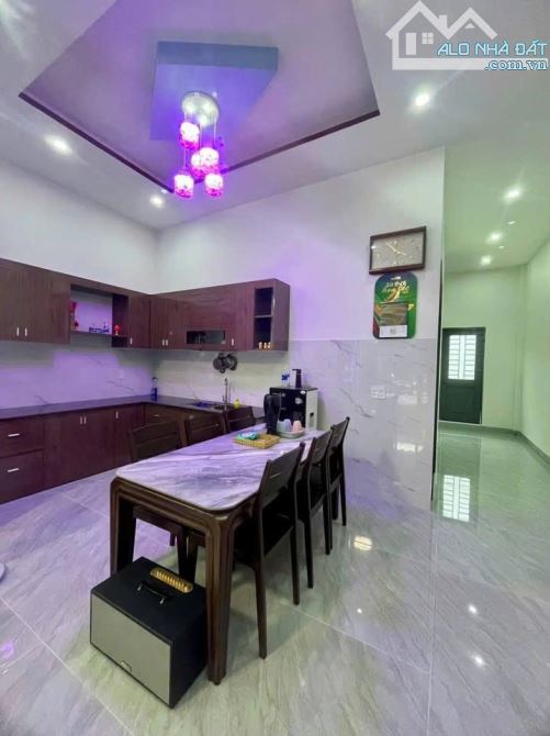 📌📌📌LÀM VIỆC TRỰC TIẾP GIÁ TỐT !!!nhà 2 tầng đường nhựa 5m oto thông  khu Tôn Đản - 3